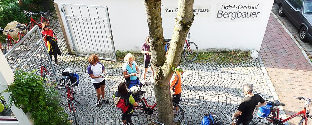 Hotel Bergbauer Mit Late-Self-Check-In Neuburg an Der Donau Exterior foto