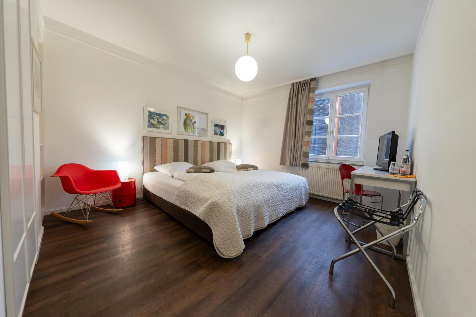 Hotel Bergbauer Mit Late-Self-Check-In Neuburg an Der Donau Exterior foto